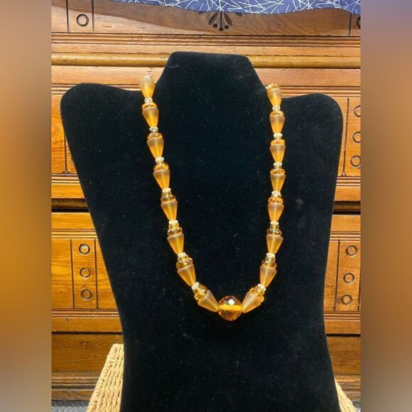 Glass amber necklace - Picture 1 of 3